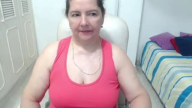 leonela 69 online show from 05-15-26, 10:35