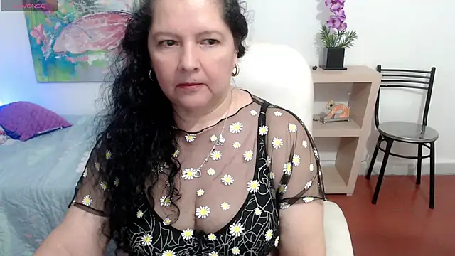 Snapshot of leonela_69 chatting on 03-15-25, 04:02 leonela 69 online show from 03-15-25, 04:02