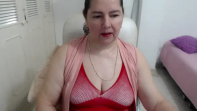 leonela 69 online show from 04-23-26, 02:07