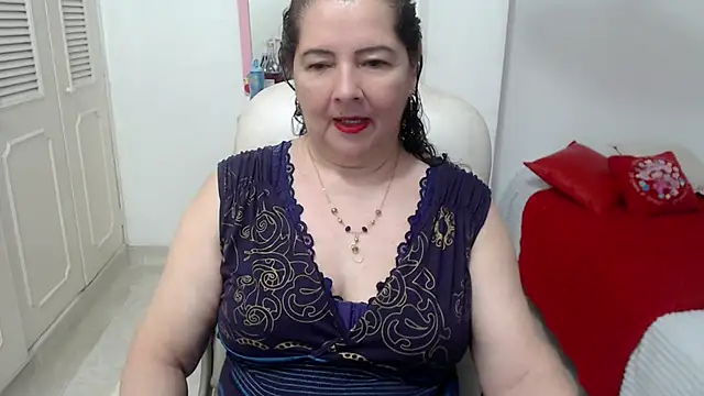 Snapshot of leonela_69 chatting on 06-05-26, 10:48 leonela 69 online show from 06-05-26, 10:48