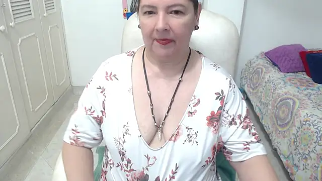 leonela 69 online show from 05-27-26, 11:01