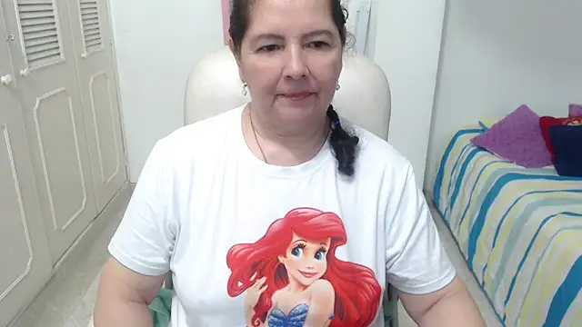 leonela 69 online show from 05-26-26, 02:09