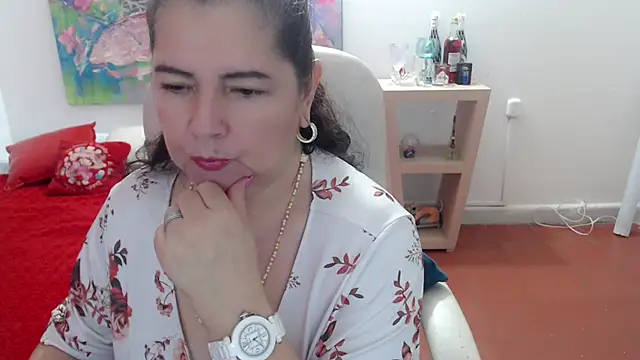 leonela 69 online show from 02-18-26, 12:41