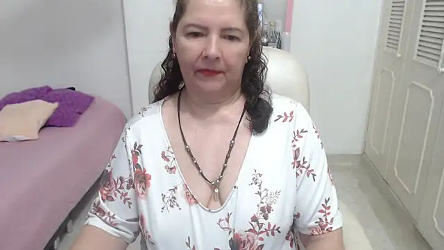 Snapshot of leonela_69 chatting on 07-01-26, 09:31 leonela 69 online show from 07-01-26, 09:31