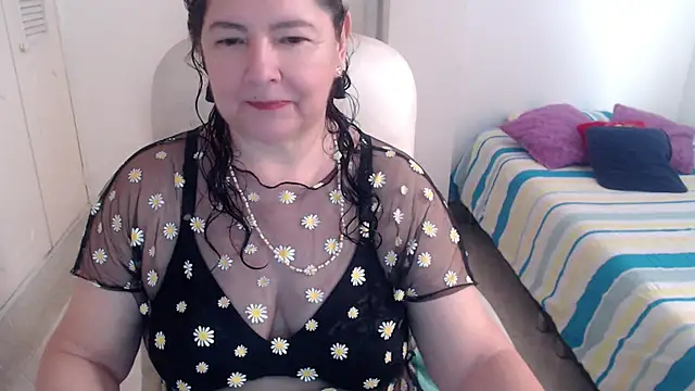 leonela 69 online show from 05-12-26, 04:46