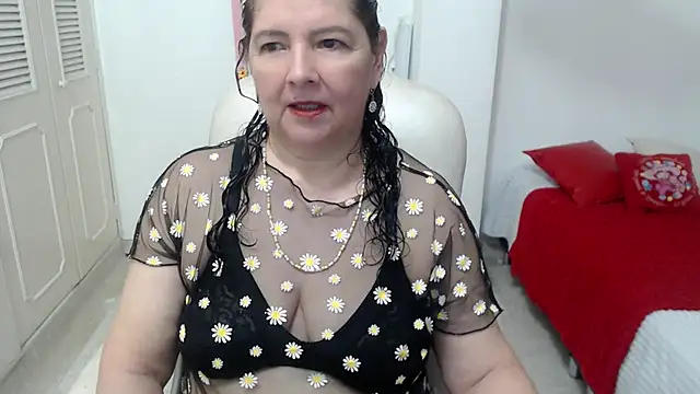 Snapshot of leonela_69 chatting on 06-04-26, 10:36 leonela 69 online show from 06-04-26, 10:36