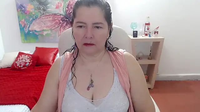 leonela 69 online show from 11-26-25, 01:49