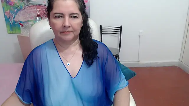 Snapshot of leonela_69 chatting on 10-18-25, 12:34 leonela 69 online show from 10-18-25, 12:34
