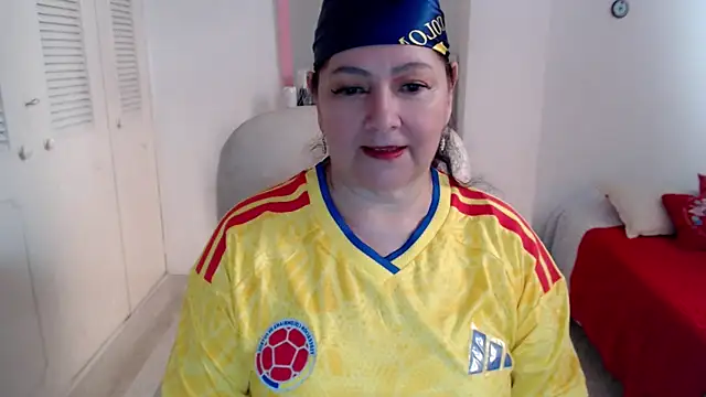 Snapshot of leonela_69 chatting on 06-17-26, 08:41 leonela 69 online show from 06-17-26, 08:41
