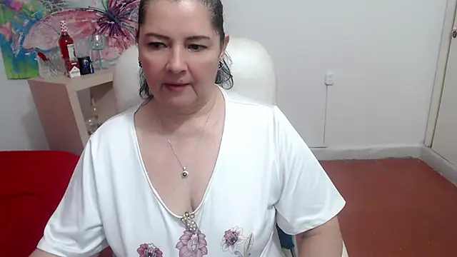 Snapshot of leonela_69 chatting on 09-29-25, 03:57 leonela 69 online show from 09-29-25, 03:57