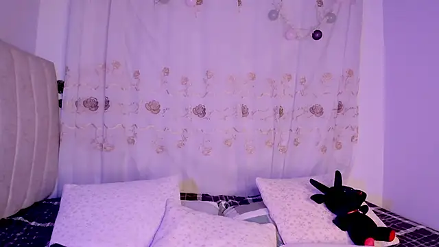 purplelilith3 online show from 12-16-25, 12:15