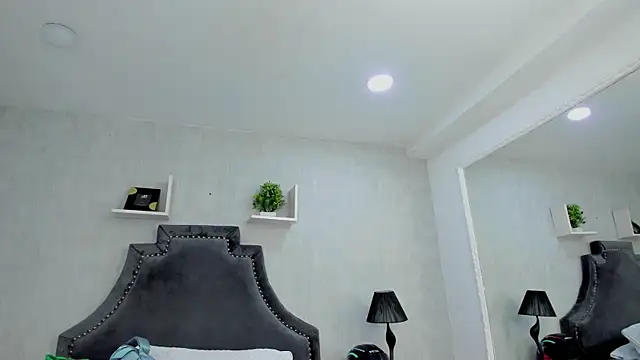 EmiliaRose  online show from 11-28-25, 08:53