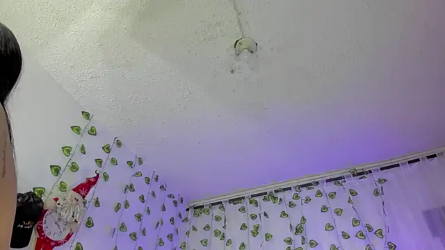 EmiliaRose  online show from 05-27-26, 12:34