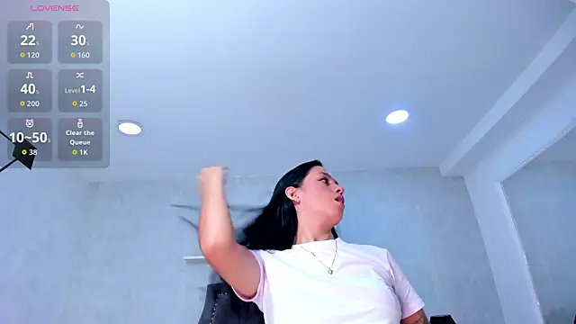 EmiliaRose  online show from 10-26-25, 08:31