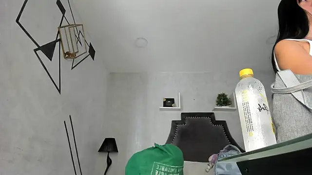 EmiliaRose  online show from 02-07-26, 09:12