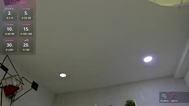 EmiliaRose  online show from 10-28-25, 08:52