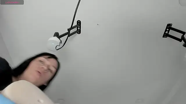 EmiliaRose  online show from 03-17-26, 09:18