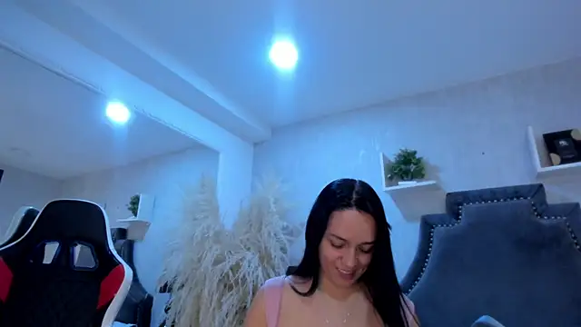 EmiliaRose  online show from 04-09-26, 09:21