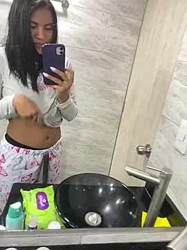 natasha steele online show from 09-25-25, 03:40