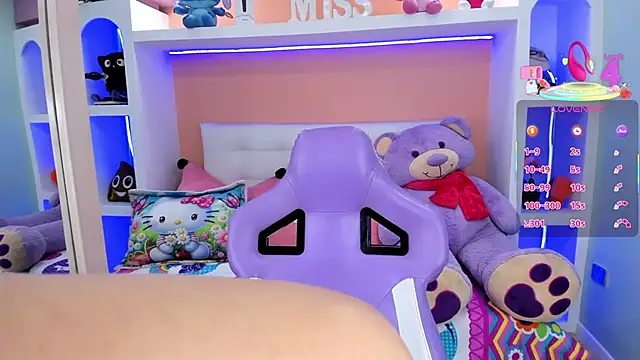 miss   megan online show from 03-03-25, 05:37