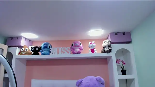 miss   megan online show from 12-22-25, 02:01