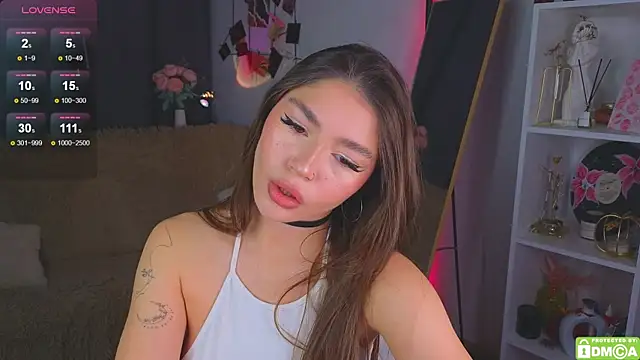 Caroline  Brown online show from 11-16-25, 06:51