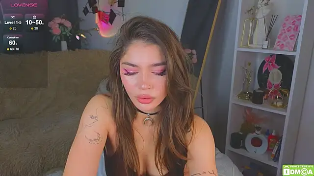 Caroline  Brown online show from 11-29-25, 03:06