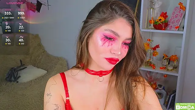 Caroline  Brown online show from 10-30-25, 03:38