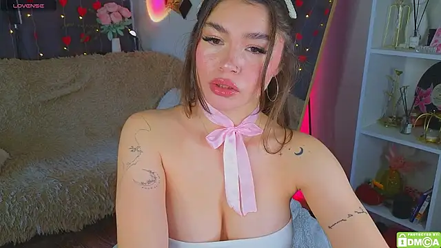 Caroline  Brown online show from 02-19-26, 05:15