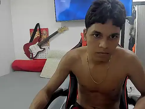 Snapshot of David_Gil19 chatting on 03-04-25, 03:00 David Gil19 online show from 03-04-25, 03:00