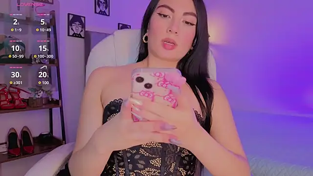 Miller Vanessa  online show from 11-20-25, 08:42