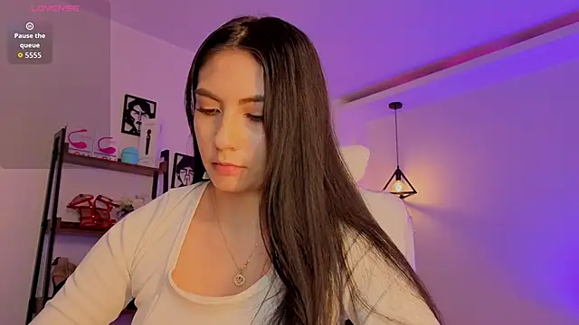 Miller Vanessa  online show from 02-16-26, 09:24