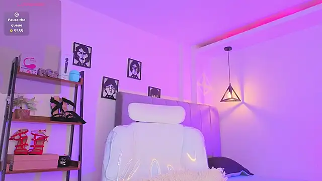 Miller Vanessa  online show from 05-09-26, 09:18
