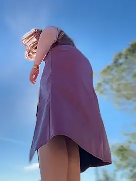 Snapshot of Mona_Plus chatting on 04-06-26, 08:37 Mona Plus online show from 04-06-26, 08:37