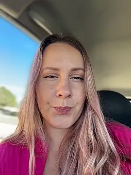 Snapshot of Mona_Plus chatting on 04-03-26, 08:10 Mona Plus online show from 04-03-26, 08:10