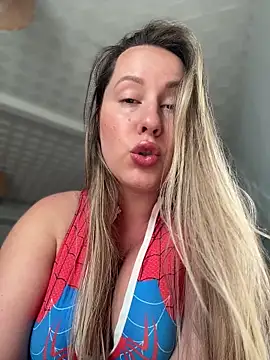 Snapshot of Mona_Plus chatting on 03-15-26, 07:48 Mona Plus online show from 03-15-26, 07:48