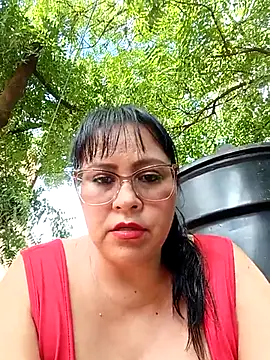 Snapshot of promiscuous-indecent-momm chatting on 05-24-26, 06:52 promiscuous-indecent-momm online show from 05-24-26, 06:52