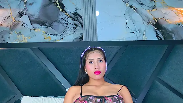 Snapshot of YesyHills chatting on 10-09-25, 07:14 YesyHills online show from 10-09-25, 07:14