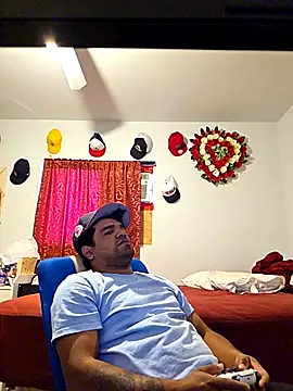 guajiro276565 online show from 05-01-26, 08:47