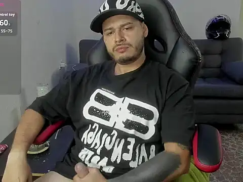 ragnar lothbrok777 online show from 04-12-26, 11:24