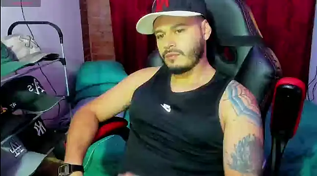 Snapshot of ragnar_lothbrok777 chatting on 03-07-25, 03:51 ragnar lothbrok777 online show from 03-07-25, 03:51