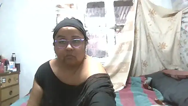erinadarling79 online show from 07-29-26, 03:44