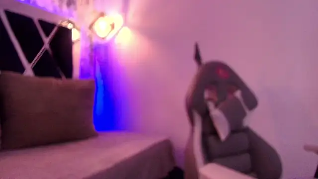 charlotte bluee online show from 01-15-26, 06:44