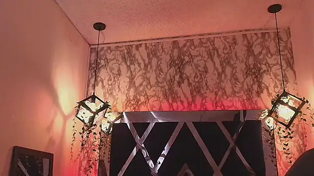 charlotte bluee online show from 10-14-25, 06:41