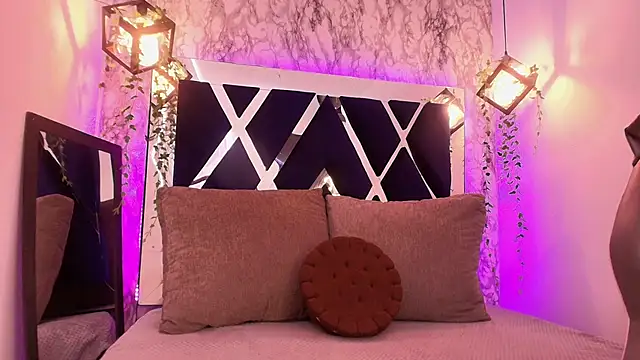 charlotte bluee online show from 01-09-26, 06:37