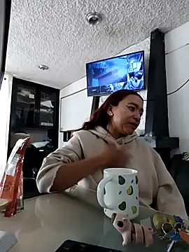 charlotte bluee online show from 10-07-25, 06:53