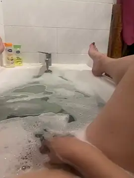 Snapshot of MissNadiaX06 chatting on 03-05-26, 09:43 MissNadiaX06 online show from 03-05-26, 09:43