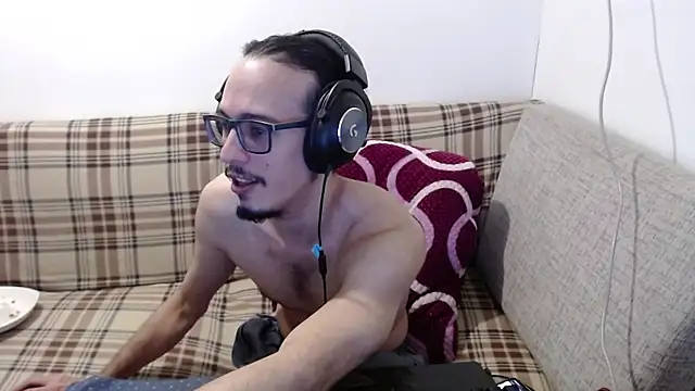 cholitohermoso online show from 06-24-26, 04:05