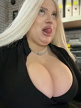 Eliaden online show from 10-25-25, 03:17