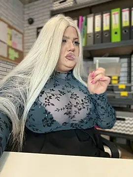 Eliaden online show from 03-11-26, 01:54